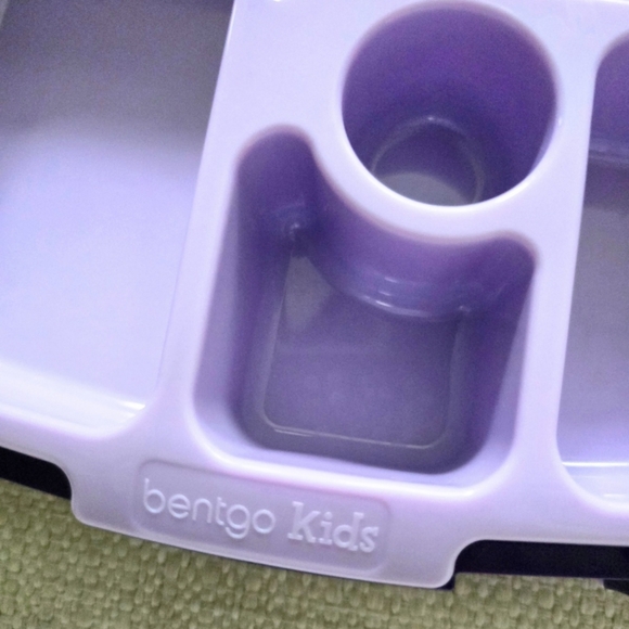 Set of 2 Bentgo Kids Lunch Boxes Durable/Leak-Proof 5 Compartment Purple Unicorn - Picture 7 of 7